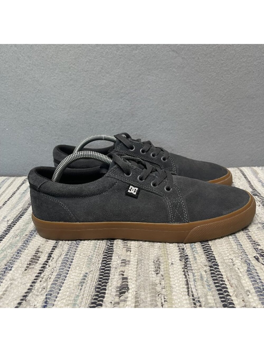DC Mens Council S Skate Shoes Grey Suede Gum Sole Size 10
